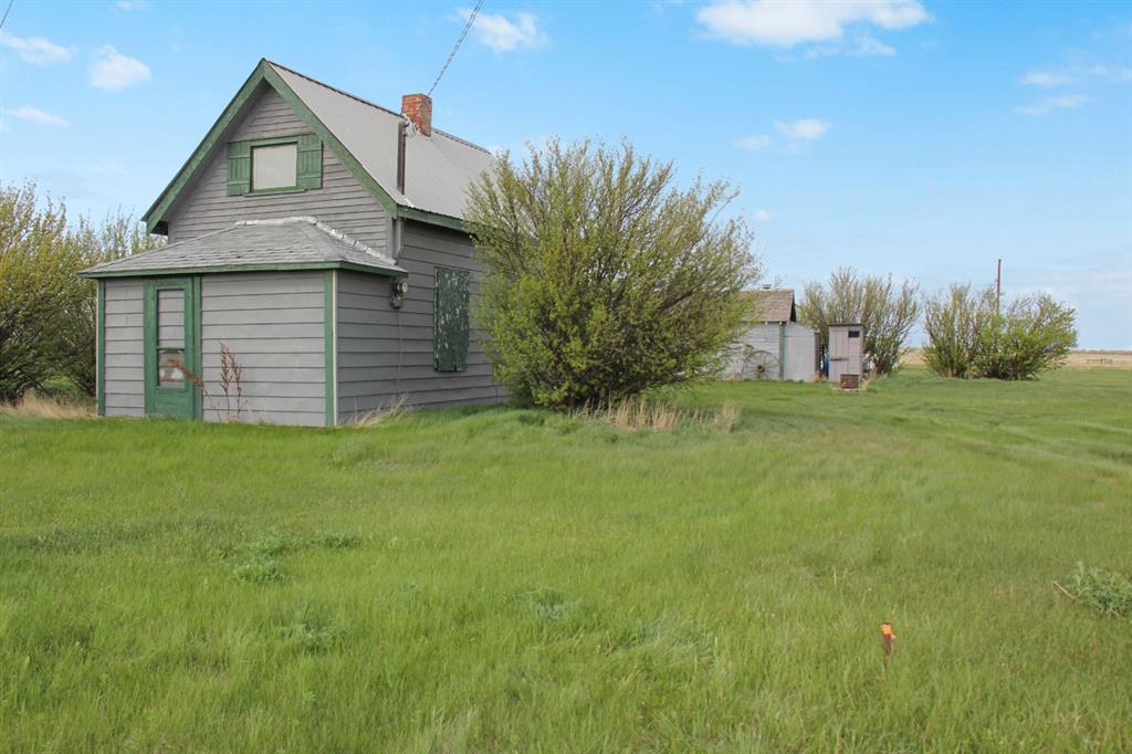 Picture of 228 1rst Avenue , Rural Special Areas No. 4 Real Estate Listing