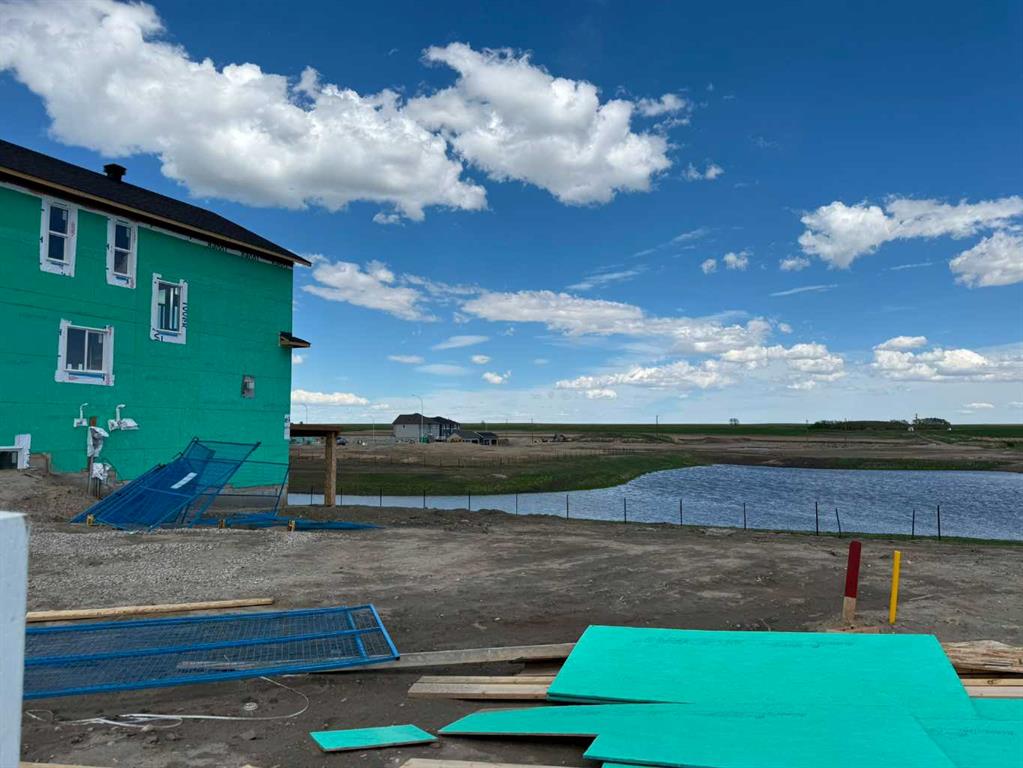 Picture of 113 Edgefield Mews , Strathmore Real Estate Listing
