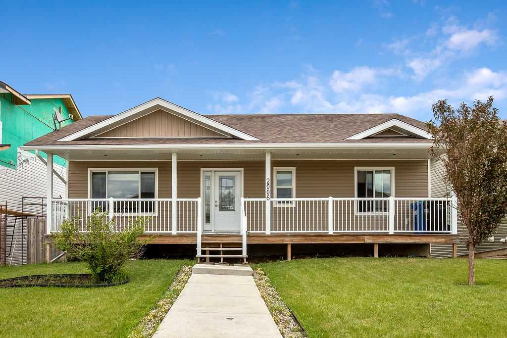 Picture of 2006 30 Avenue , Nanton Real Estate Listing