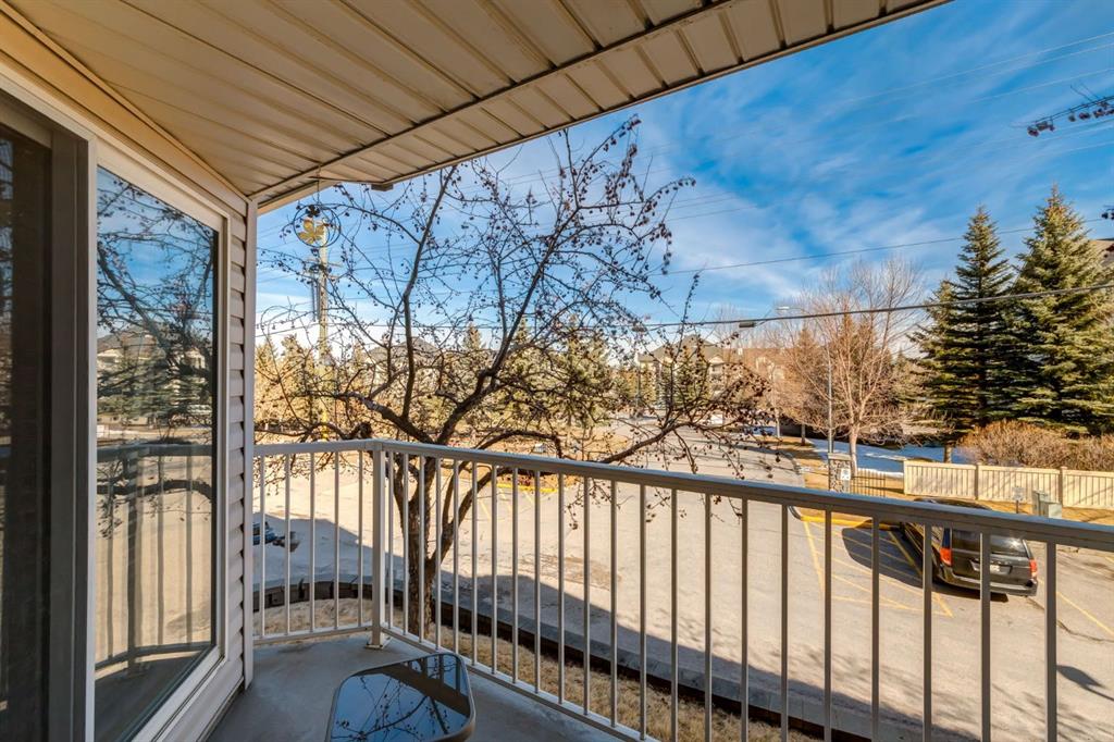 Picture of 101, 11 Somervale View SW, Calgary Real Estate Listing