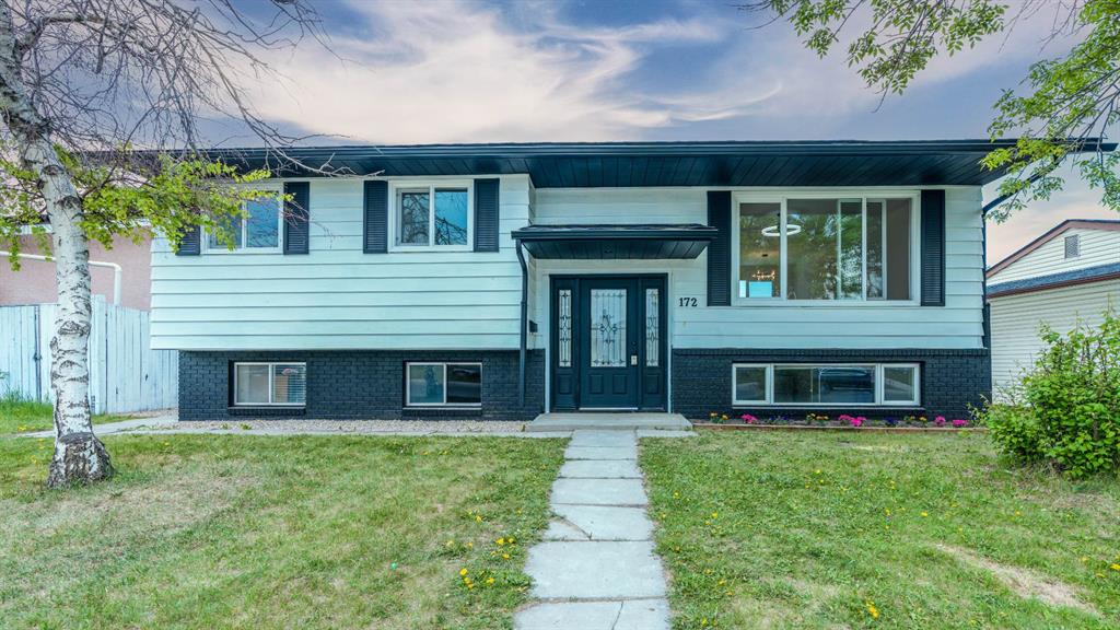 Picture of 172 Pinewind Road NE, Calgary Real Estate Listing