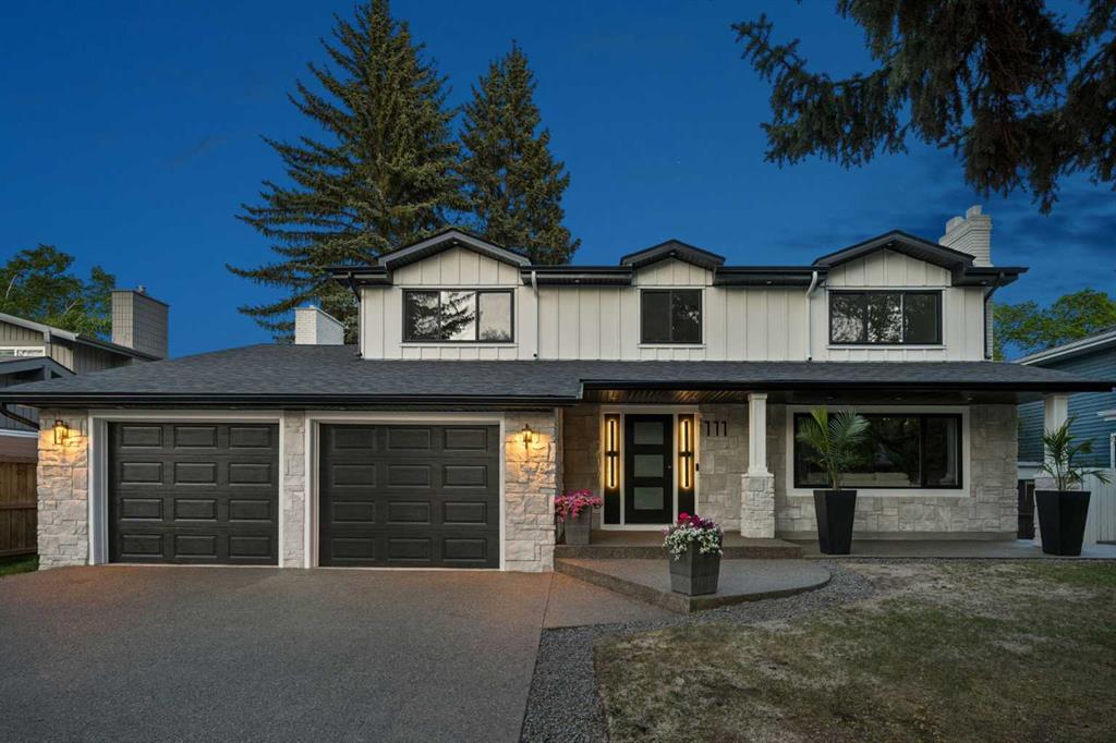 Picture of 111 Canata Close SW, Calgary Real Estate Listing