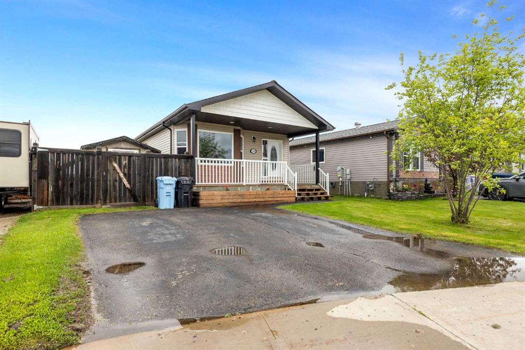 Picture of 140 Sumac Crescent , Fort McMurray Real Estate Listing