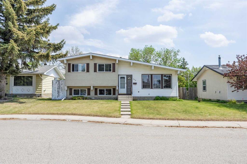 Picture of 452 Manora Way NE, Calgary Real Estate Listing