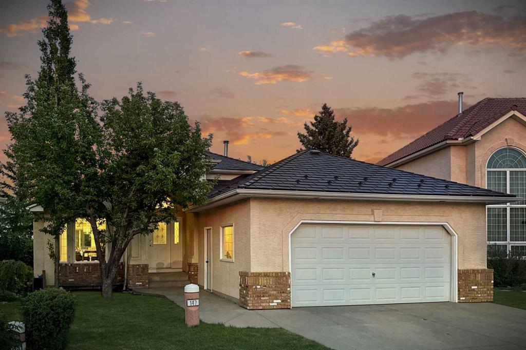 Picture of 147 Hamptons Heath NW, Calgary Real Estate Listing