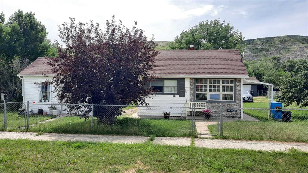Picture of 261 1 Avenue , Drumheller Real Estate Listing