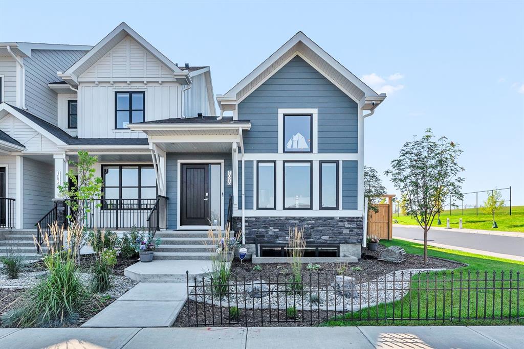 Picture of 1098 Creekside Boulevard SW, Calgary Real Estate Listing