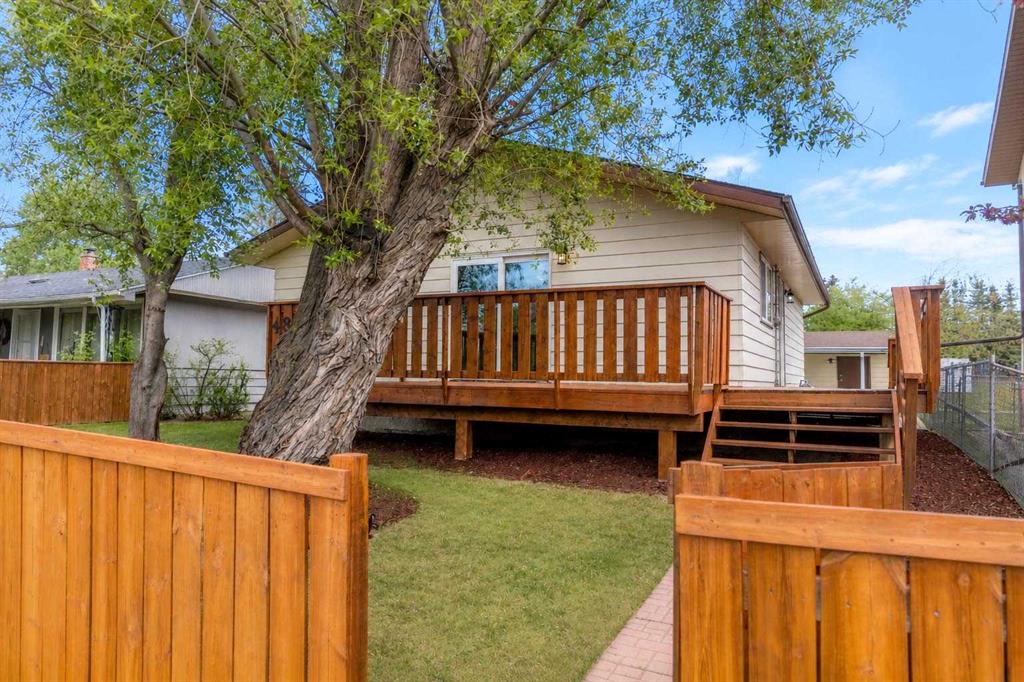 Picture of 4811 47 Street , Rocky Mountain House Real Estate Listing