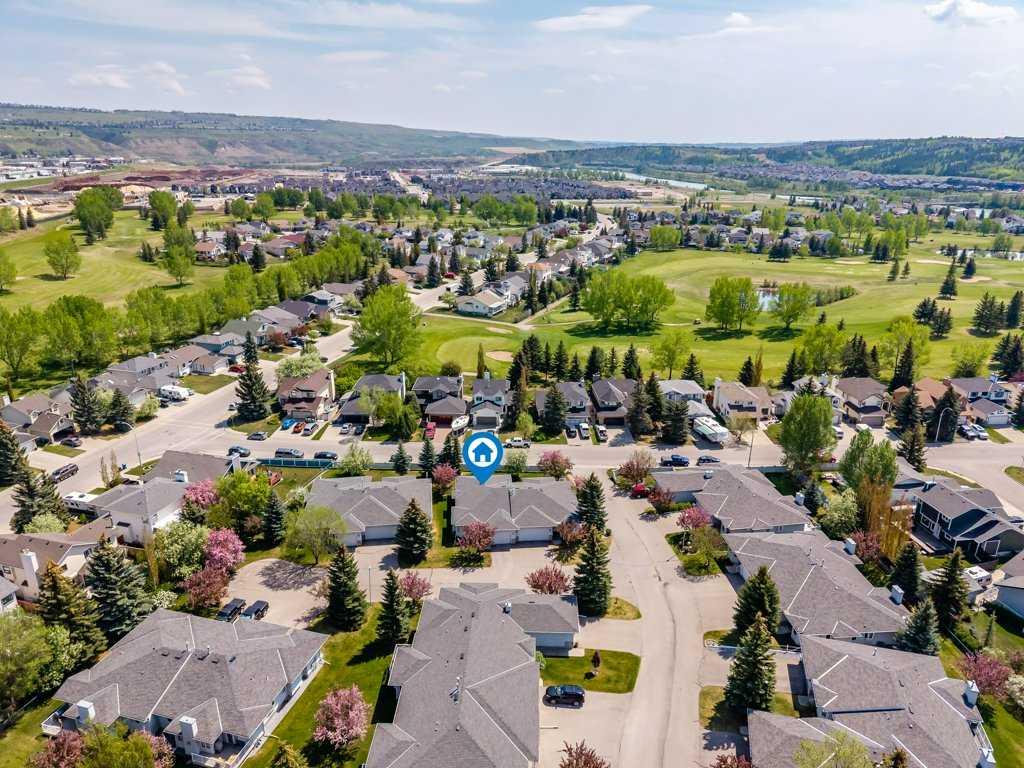 Picture of 31, 8 Riverview Circle , Cochrane Real Estate Listing
