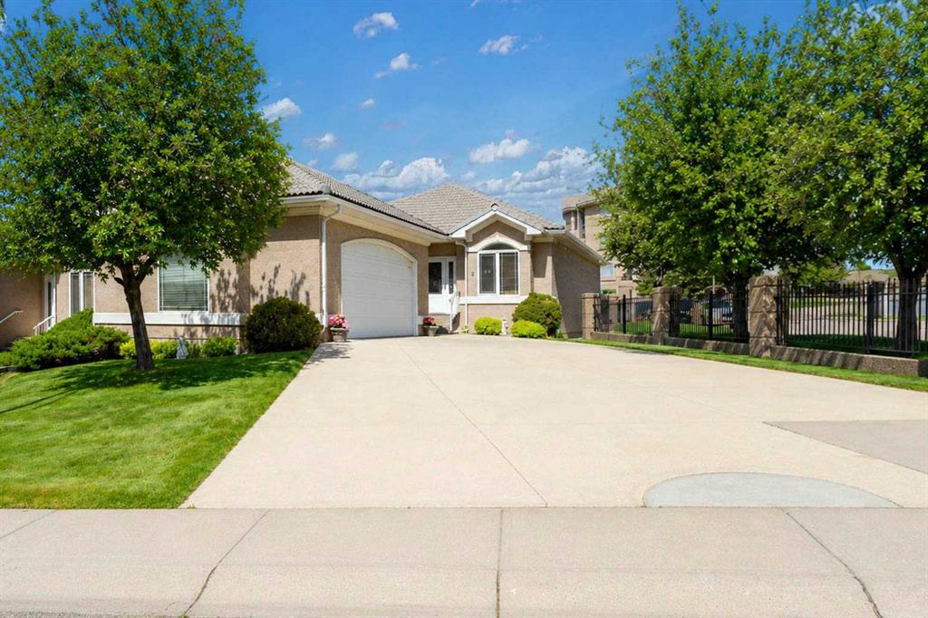 Picture of 8 River Ridge Drive NW, Medicine Hat Real Estate Listing