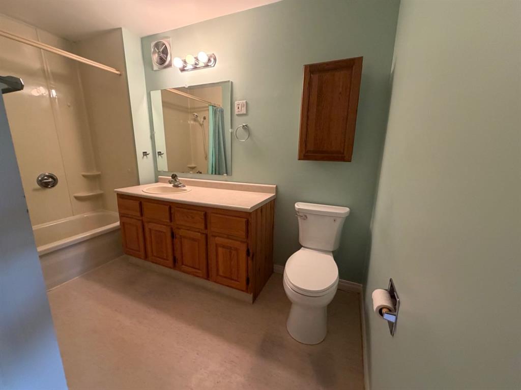 Picture of 510 Bruce Avenue , Carbon Real Estate Listing