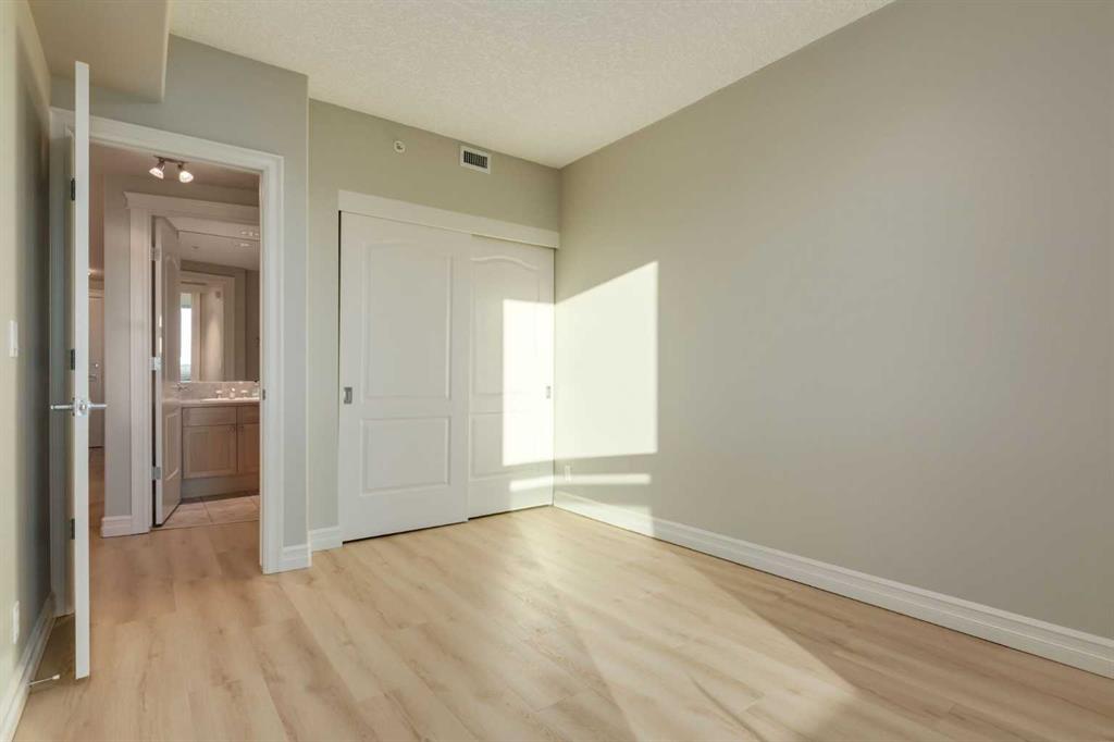 Picture of 2104, 836 15 Avenue SW, Calgary Real Estate Listing