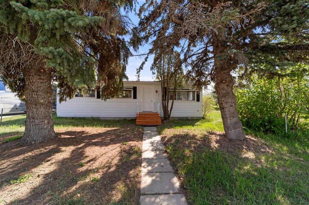 Picture of 4911 54 Avenue , Viking Real Estate Listing