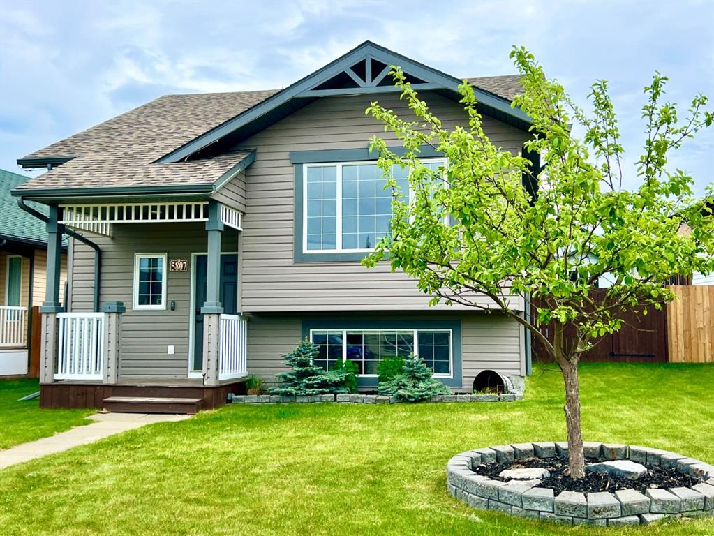 Picture of 5807 44 Avenue , Rocky Mountain House Real Estate Listing