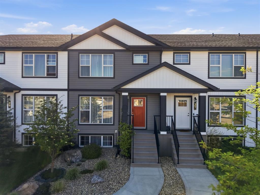Picture of 28 Hawthorn Place , Sylvan Lake Real Estate Listing