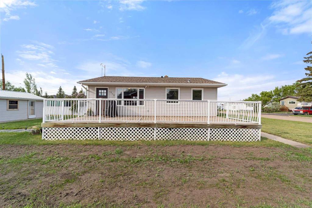 Picture of 5302 49 Street , Daysland Real Estate Listing