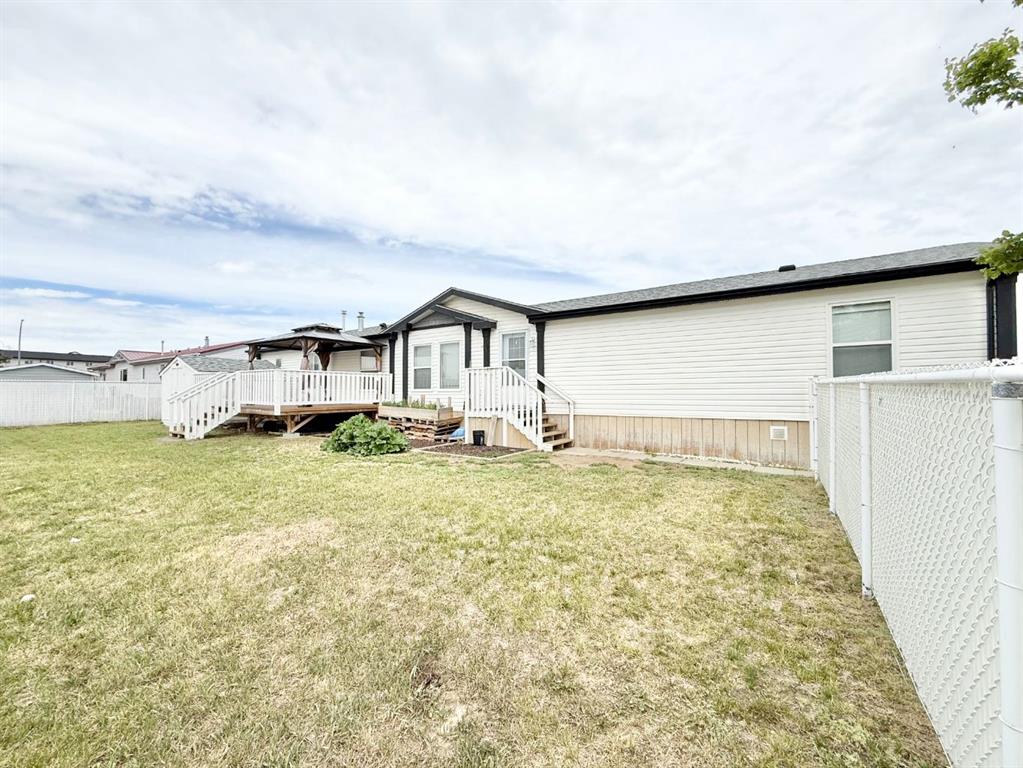 Picture of 56 Meadowplace Crescent E, Brooks Real Estate Listing