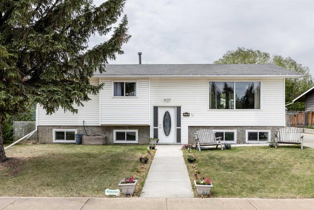 Picture of 3519 51A Avenue , Innisfail Real Estate Listing