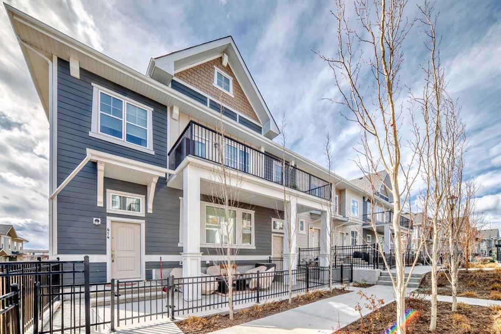 Picture of 410 Cranbrook Walk SE, Calgary Real Estate Listing