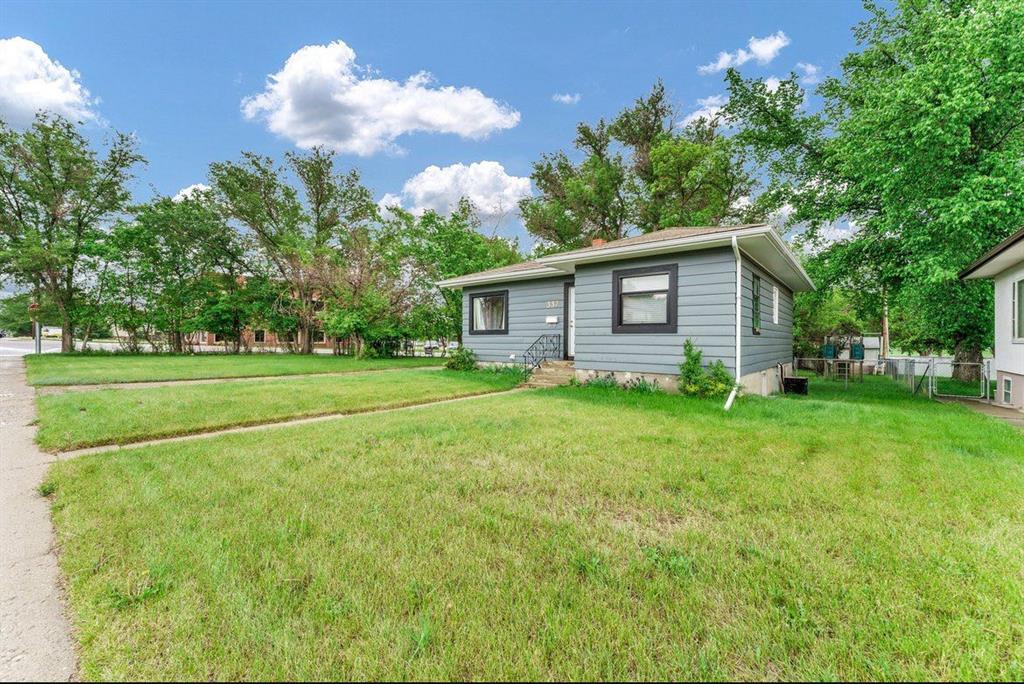 Picture of 337 4 Street SW, Medicine Hat Real Estate Listing