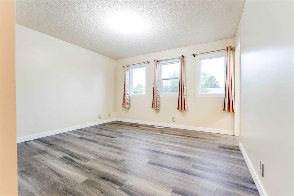 Picture of 44 Whiteridge Place NE, Calgary Real Estate Listing