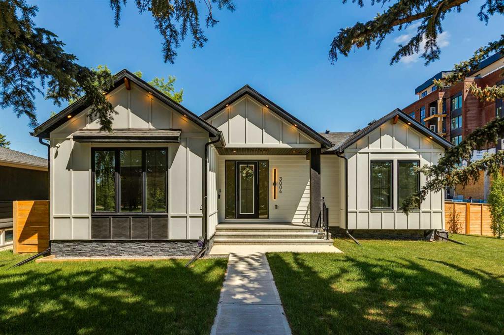 Picture of 3004 Hampton Crescent SW, Calgary Real Estate Listing
