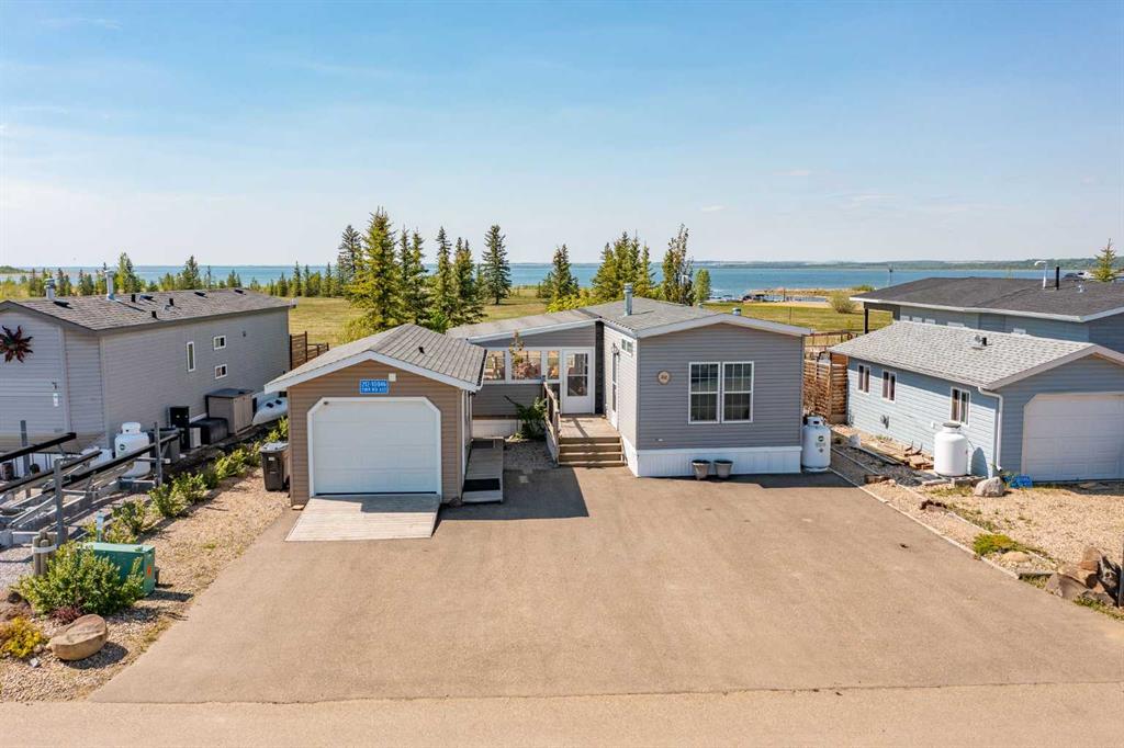 Picture of 212, 10046 Township Road 422  , Rural Ponoka County Real Estate Listing