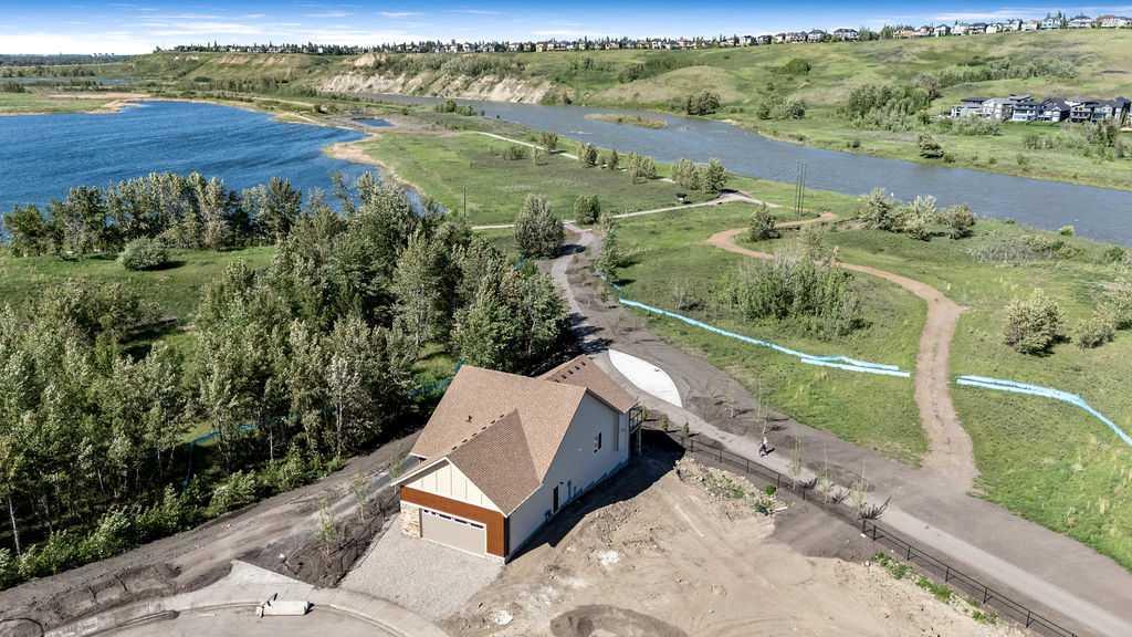 Picture of 288 Wolf River Drive SE, Calgary Real Estate Listing