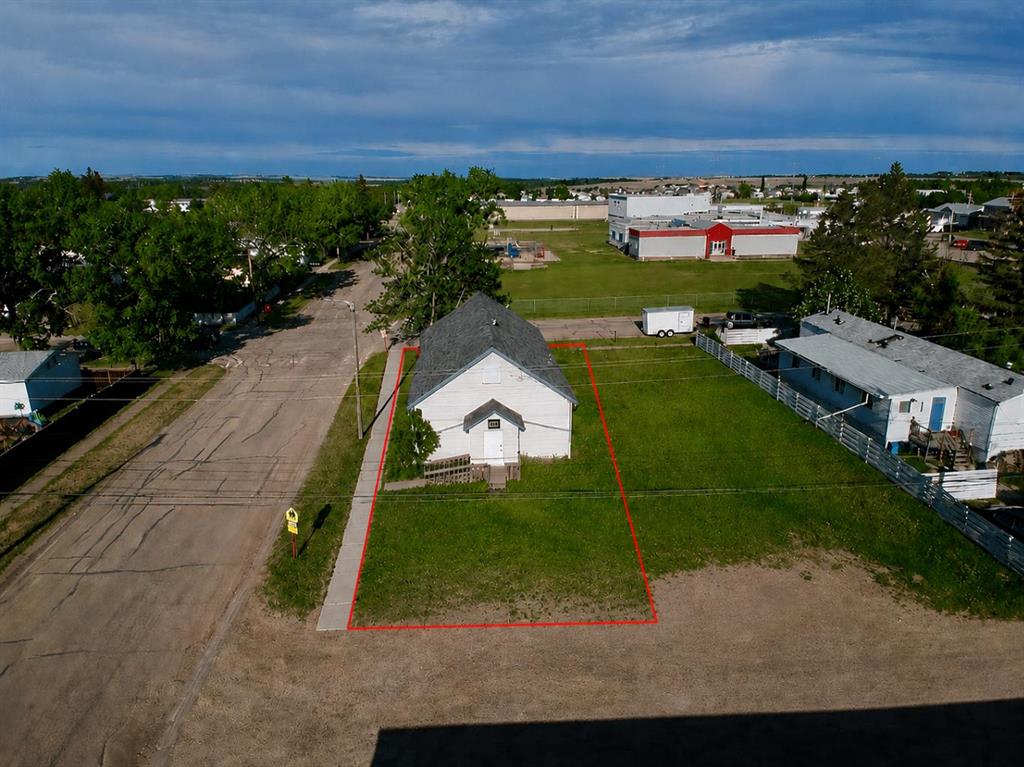 Picture of 9832 99 Street , Wembley Real Estate Listing