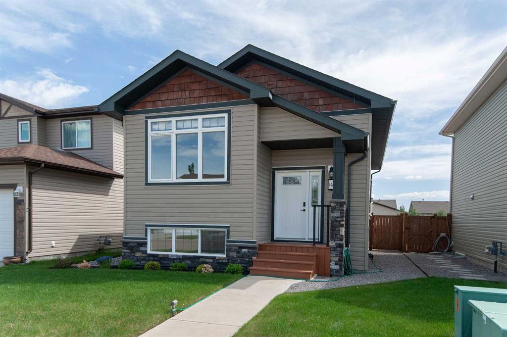 Picture of 104 Almond Crescent , Blackfalds Real Estate Listing