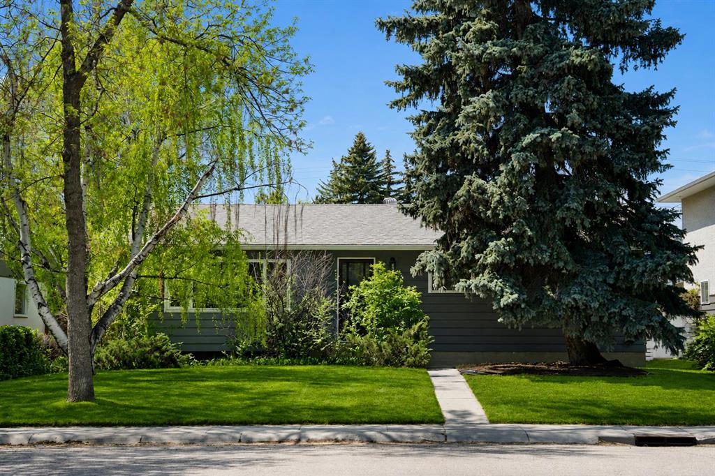 Picture of 3123 Brentwood Boulevard NW, Calgary Real Estate Listing