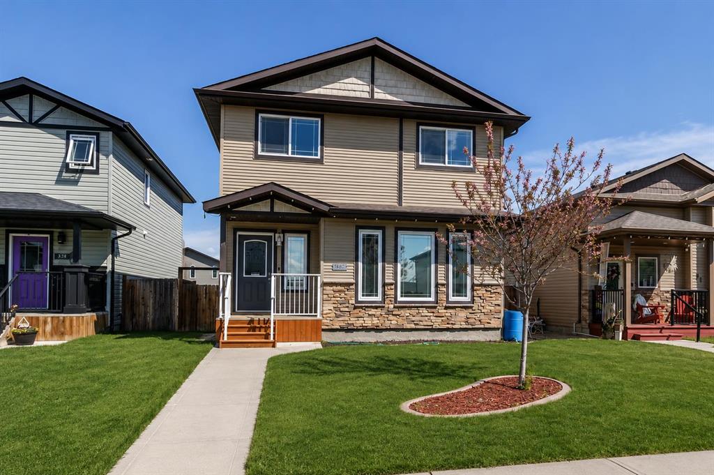 Picture of 87 Almond Crescent , Blackfalds Real Estate Listing