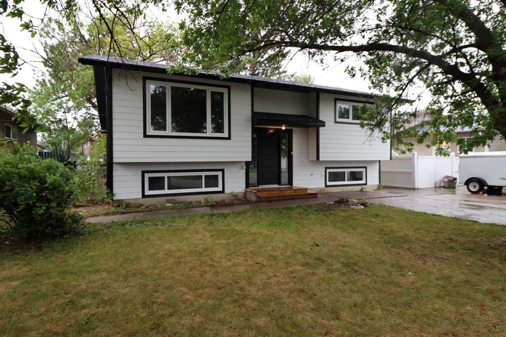 Picture of 1816 11 st , Coaldale Real Estate Listing