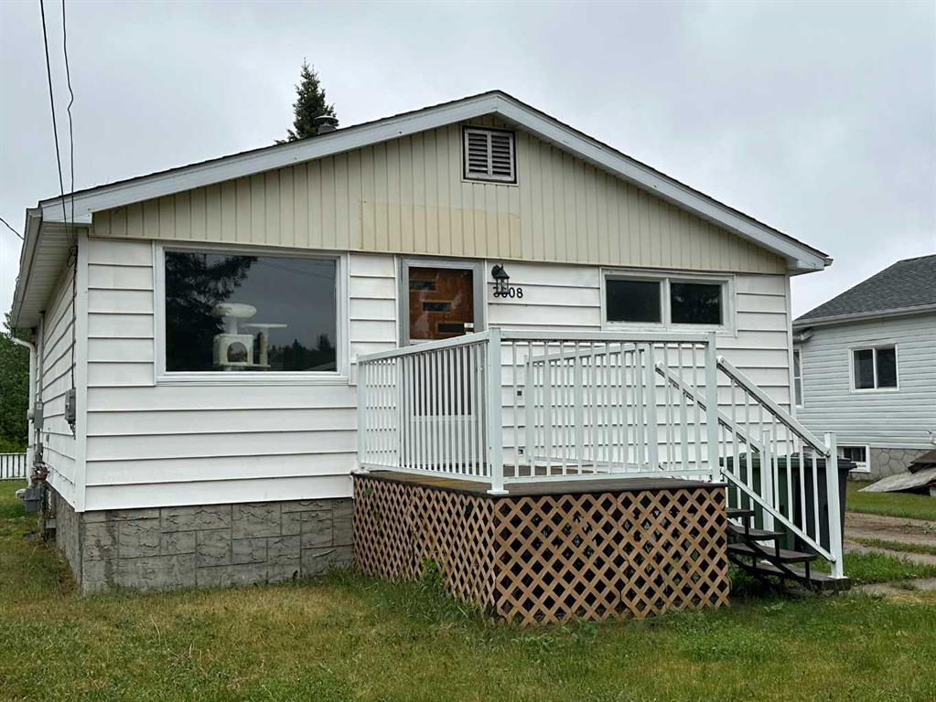 Picture of 3608 46 Street , Ponoka Real Estate Listing