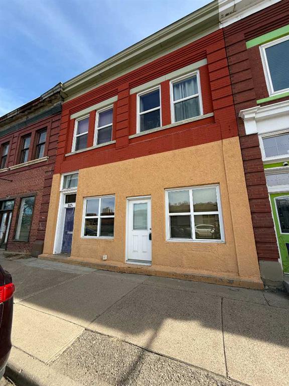 Picture of 517A North Railway Street SE, Medicine Hat Real Estate Listing