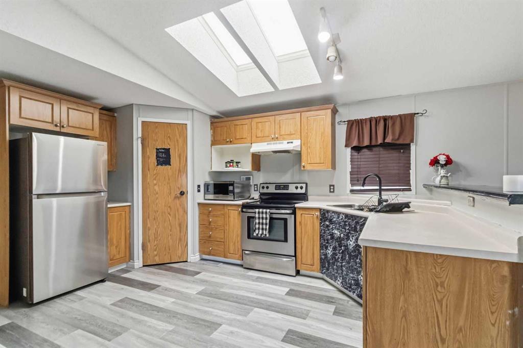 Picture of 269 MCKINLAY Crescent , Fort McMurray Real Estate Listing