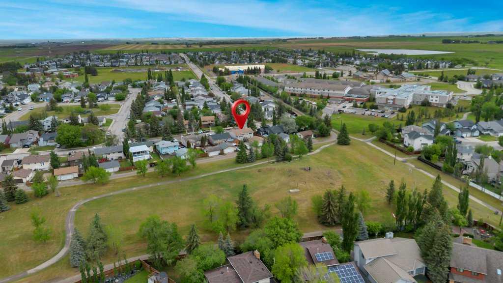 Picture of 41 Brentwood Drive , Strathmore Real Estate Listing