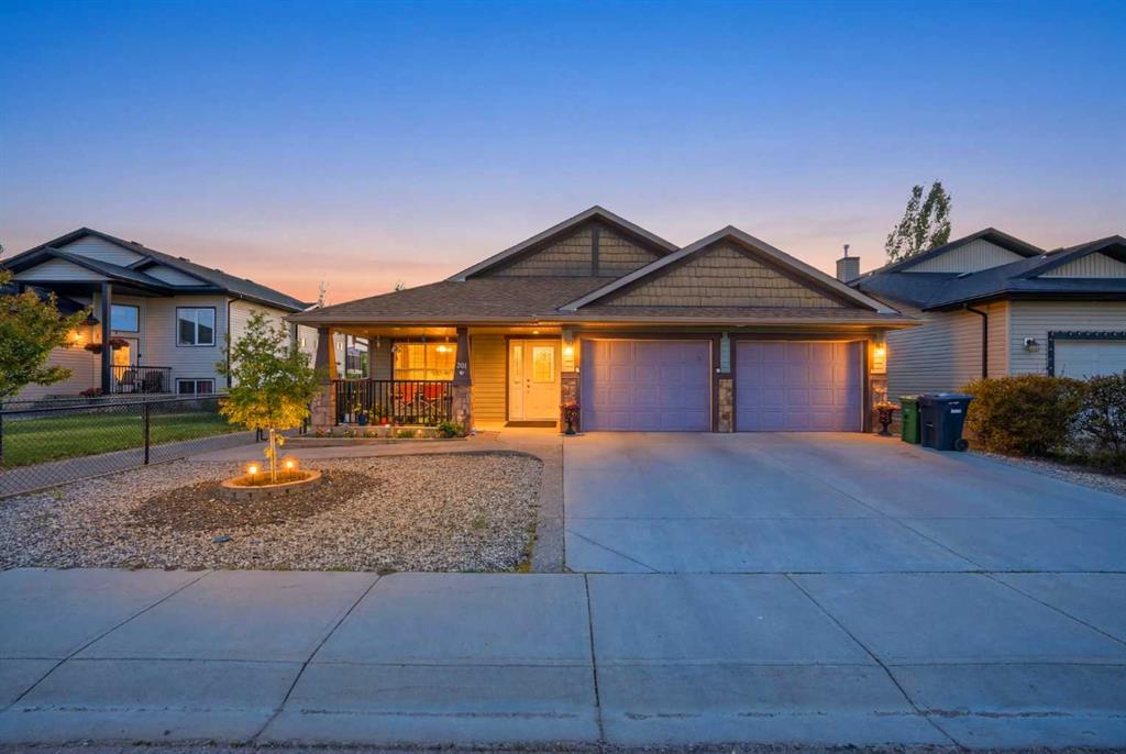 Picture of 203 Hillcrest Boulevard , Strathmore Real Estate Listing