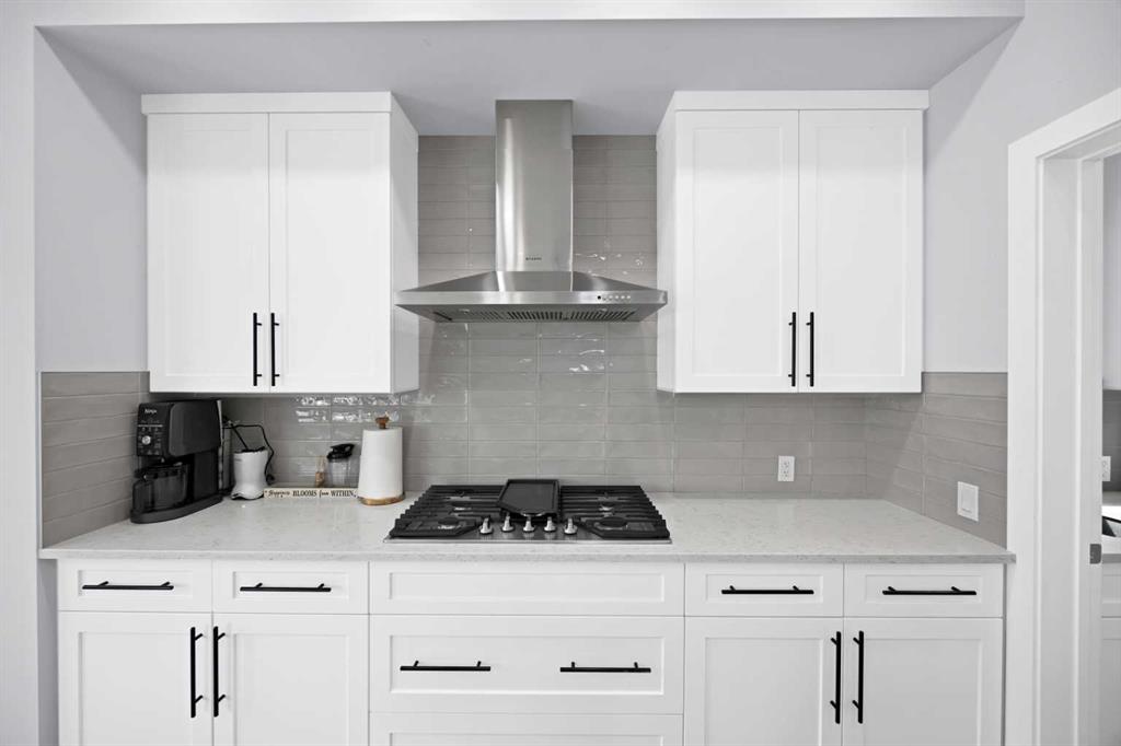Picture of 211 Dawson Harbour Court , Chestermere Real Estate Listing