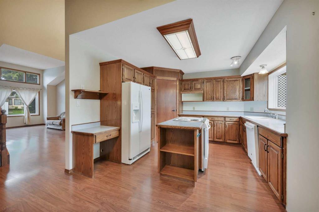 Picture of 37 Denovan Crescent , Red Deer Real Estate Listing