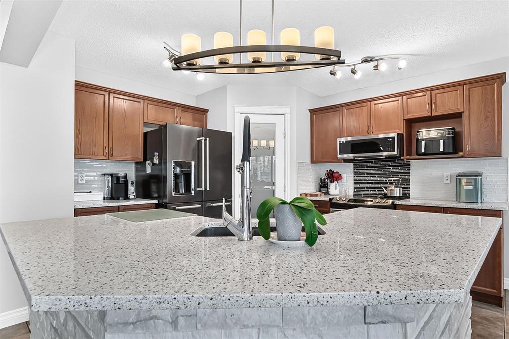 Picture of 327 Sagewood Place SW, Airdrie Real Estate Listing