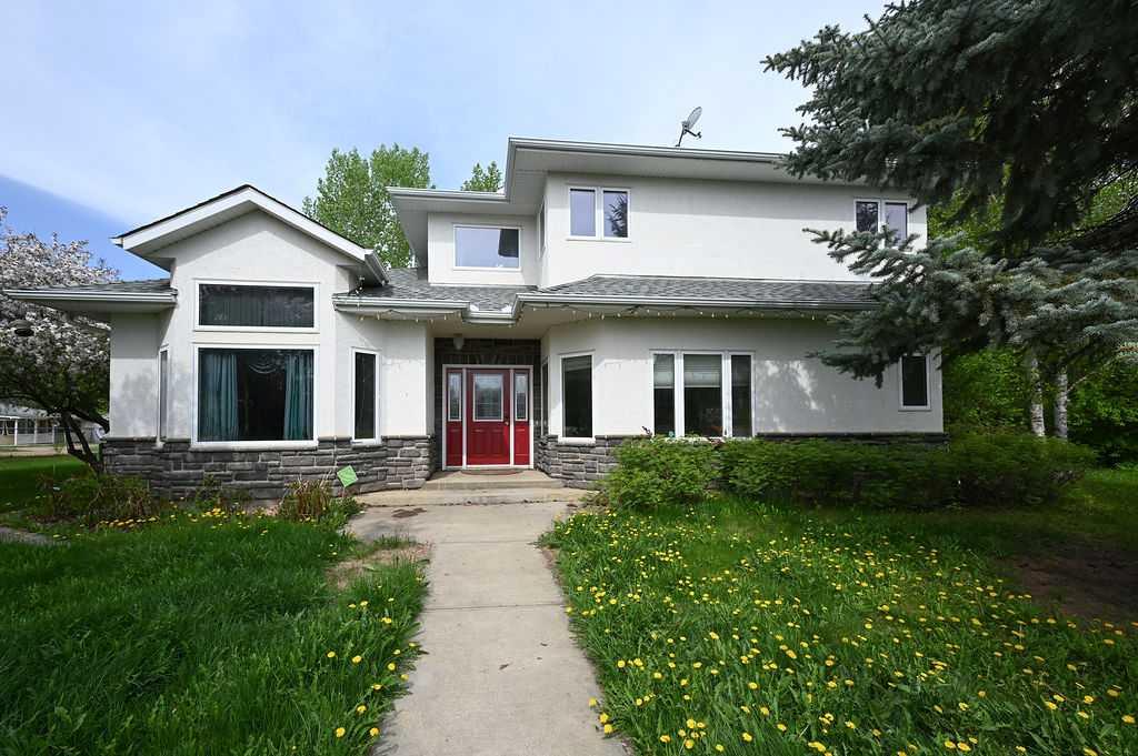 Picture of 5002 52 Street , Colinton Real Estate Listing