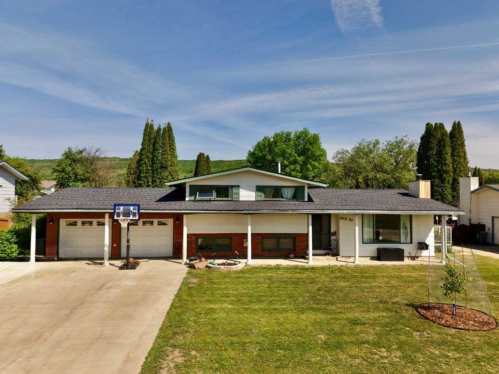 Picture of 8301 94 Street , Peace River Real Estate Listing
