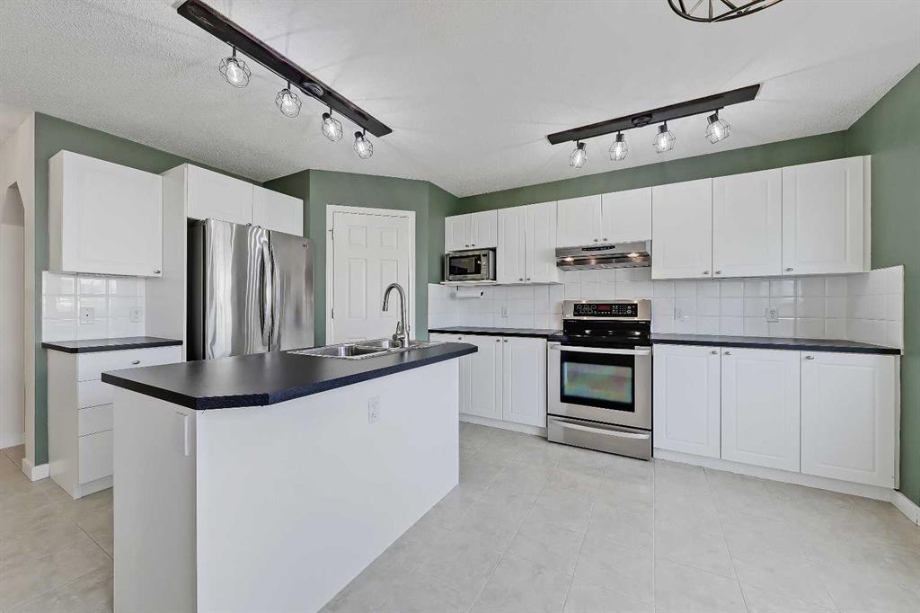 Picture of 123 Arbour Butte Road NW, Calgary Real Estate Listing