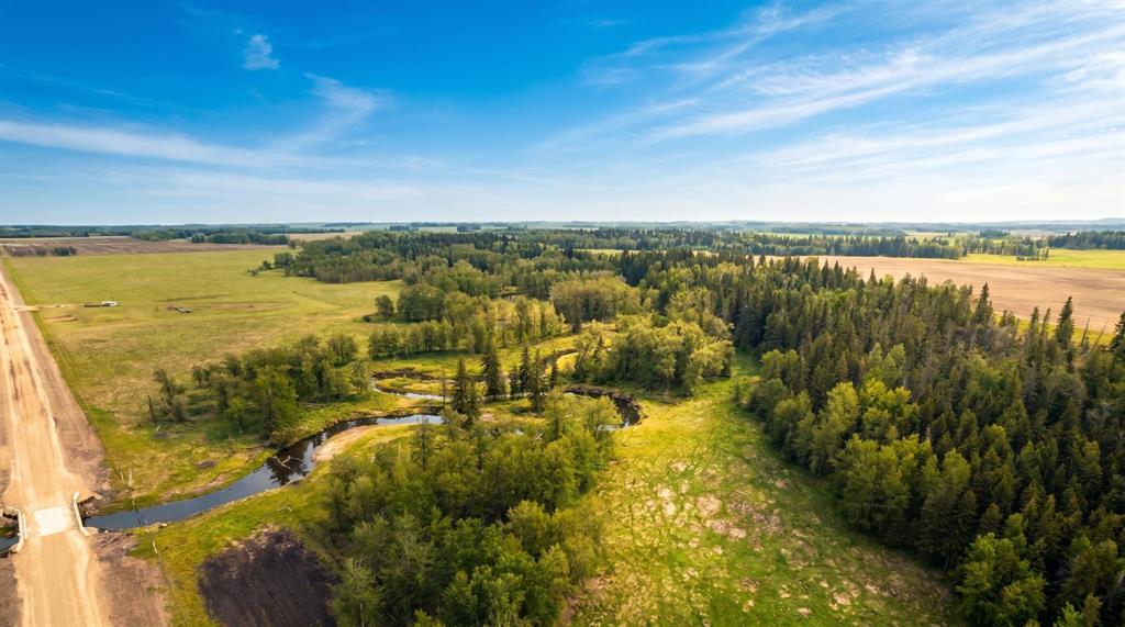 Picture of 424 Township Road , Rural Ponoka County Real Estate Listing