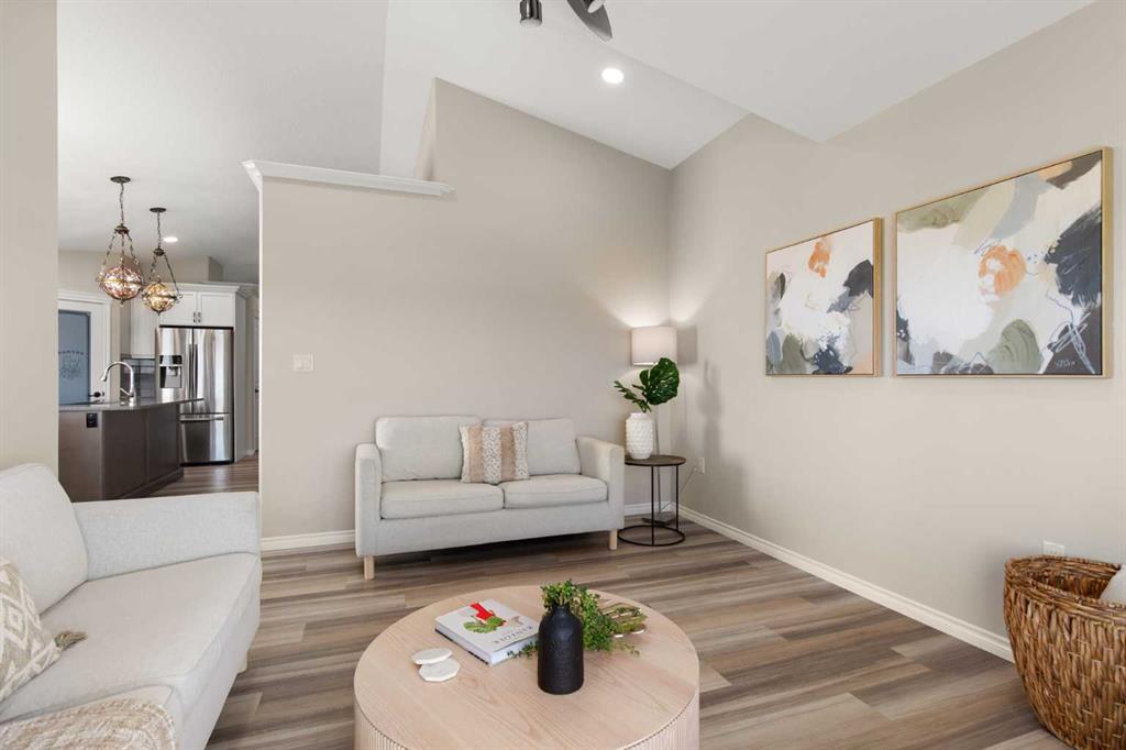 Picture of 220 Sierra Road SW, Medicine Hat Real Estate Listing