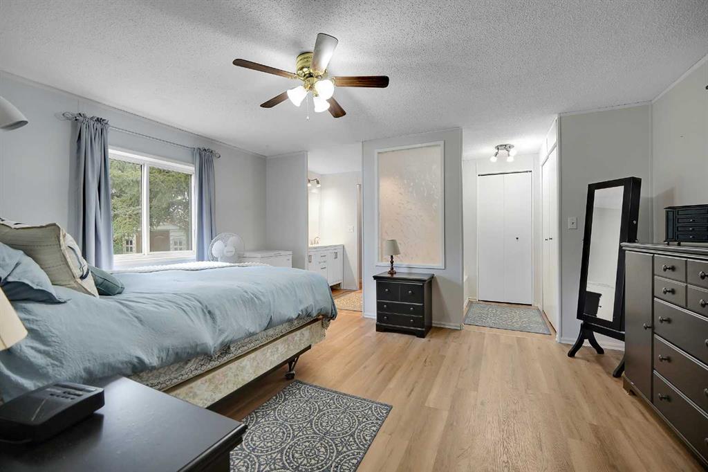 Picture of 301 STANLEY Avenue , Okotoks Real Estate Listing