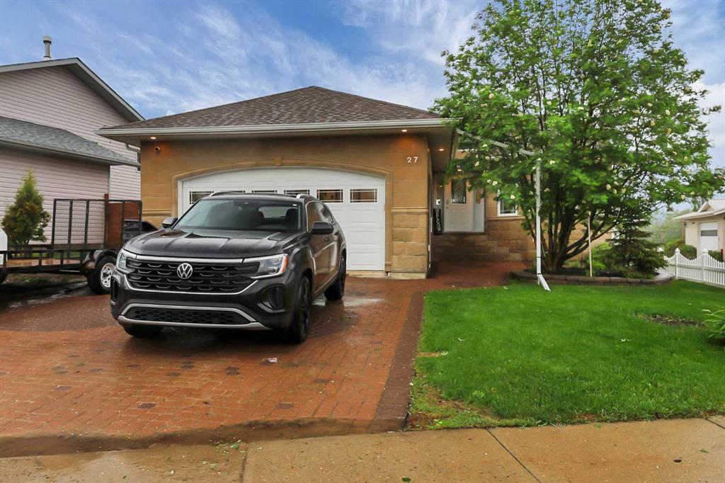 Picture of 27 Fern Glade Crescent , Sylvan Lake Real Estate Listing