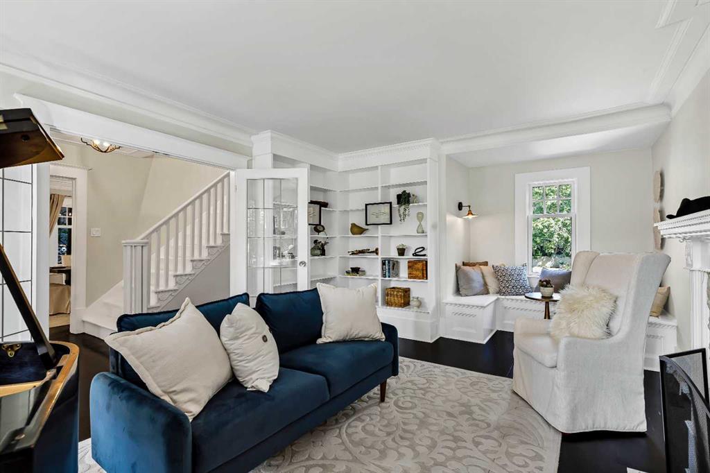 Picture of 628 Elbow Drive SW, Calgary Real Estate Listing