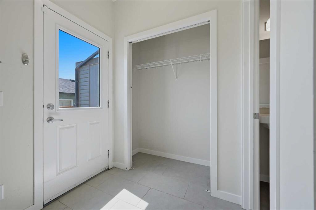 Picture of 7 Belgian Link , Cochrane Real Estate Listing